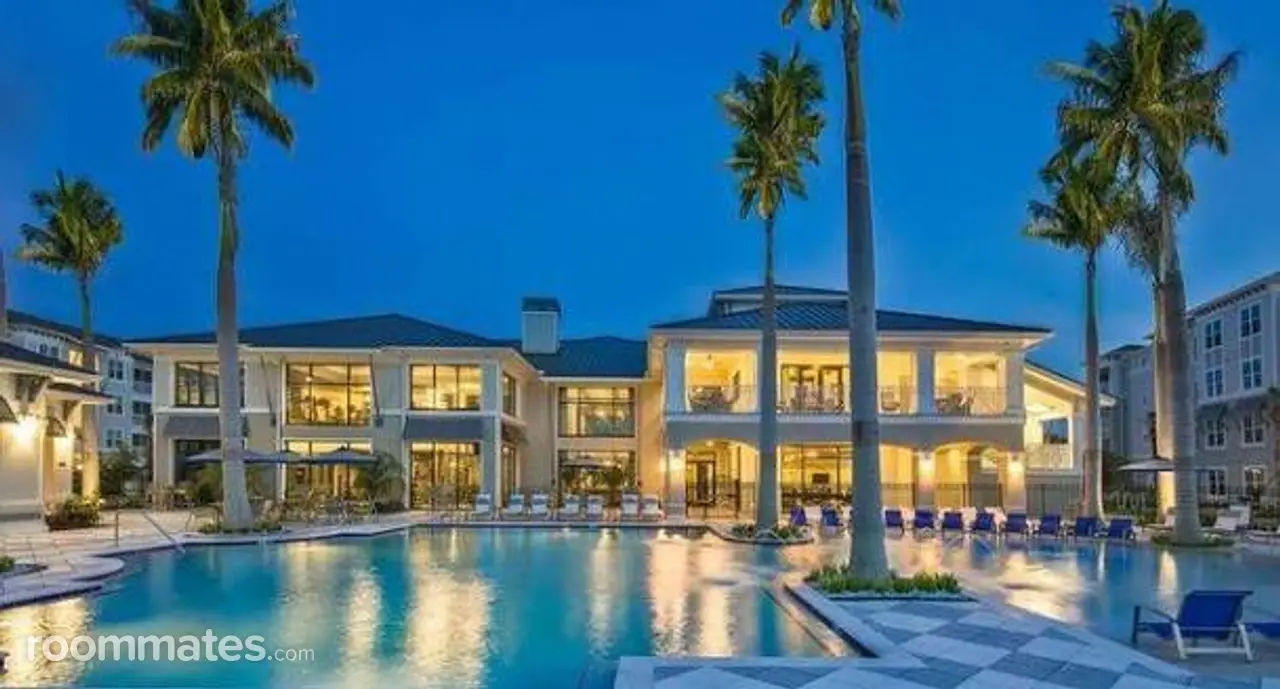 Profile photo 1 of 2