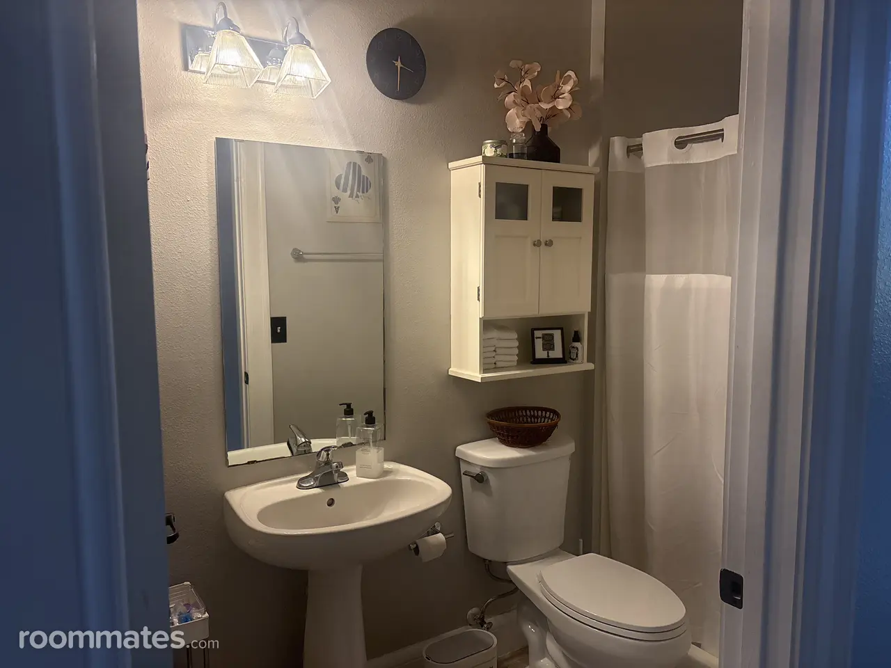 Profile photo 5 of 6