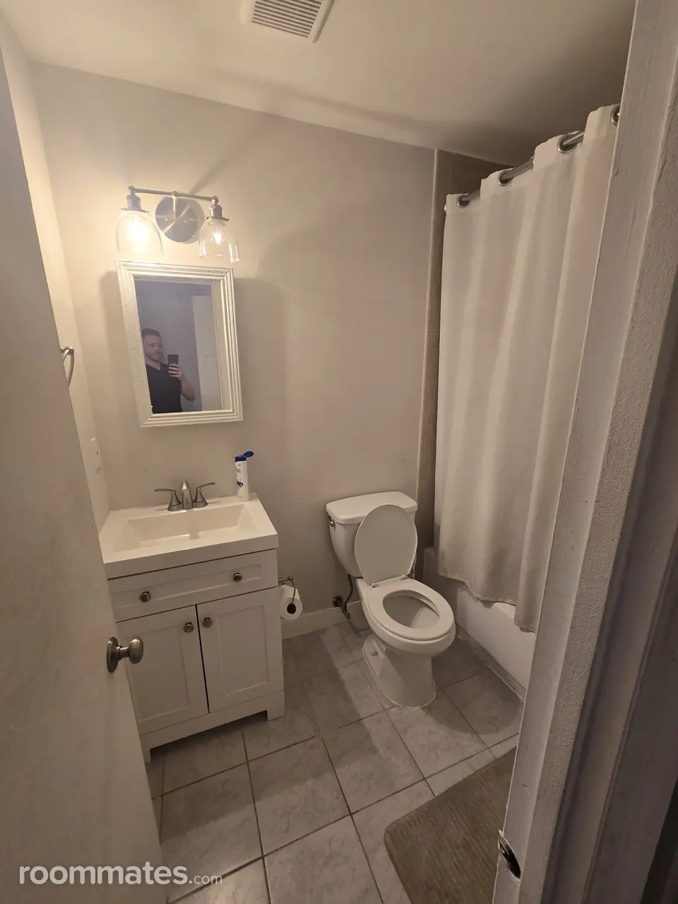 Profile photo 3 of 11