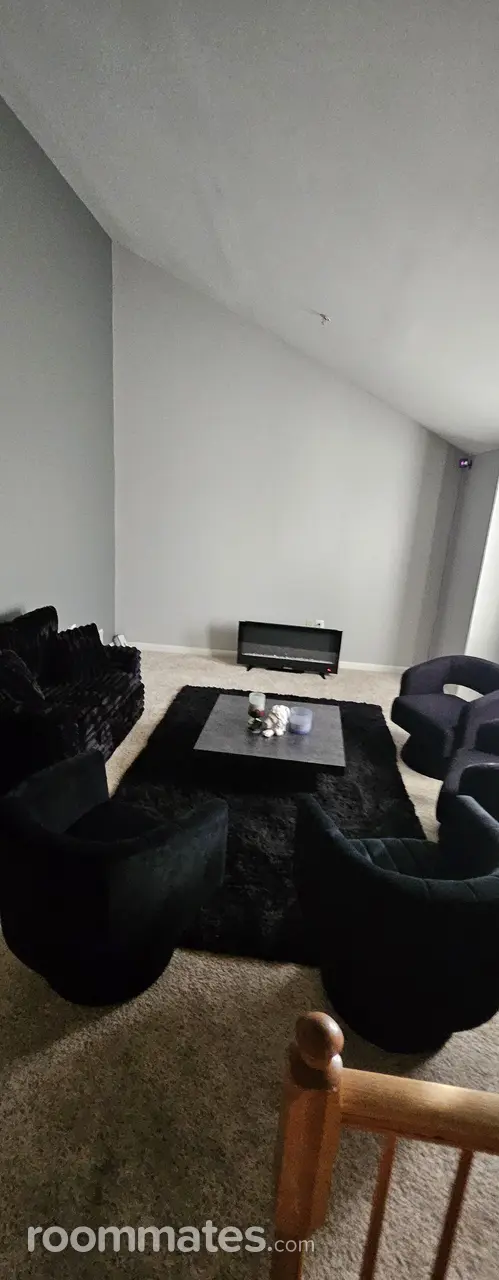 Profile photo 6 of 9