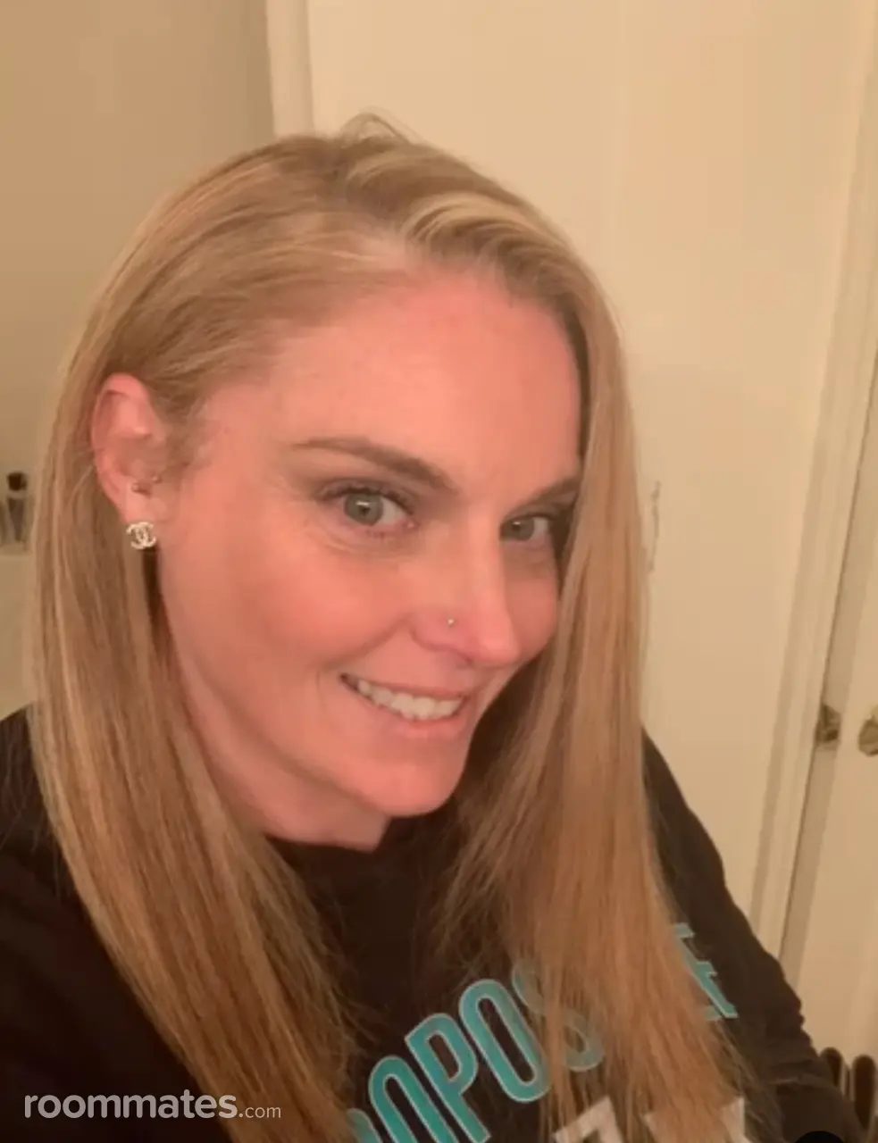 Profile photo 3 of 8