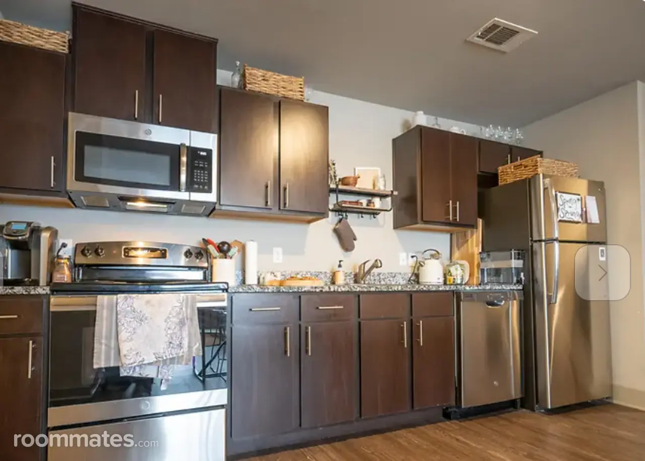 Profile photo 5 of 7