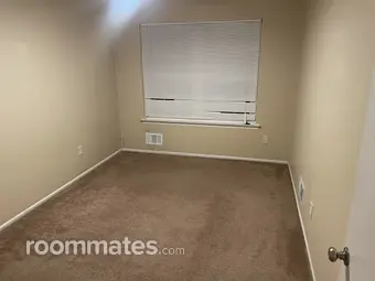 Room for rent in Bordentown, NJ $1100, townhouse