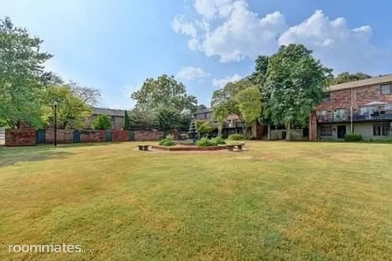 Profile photo 5 of 11