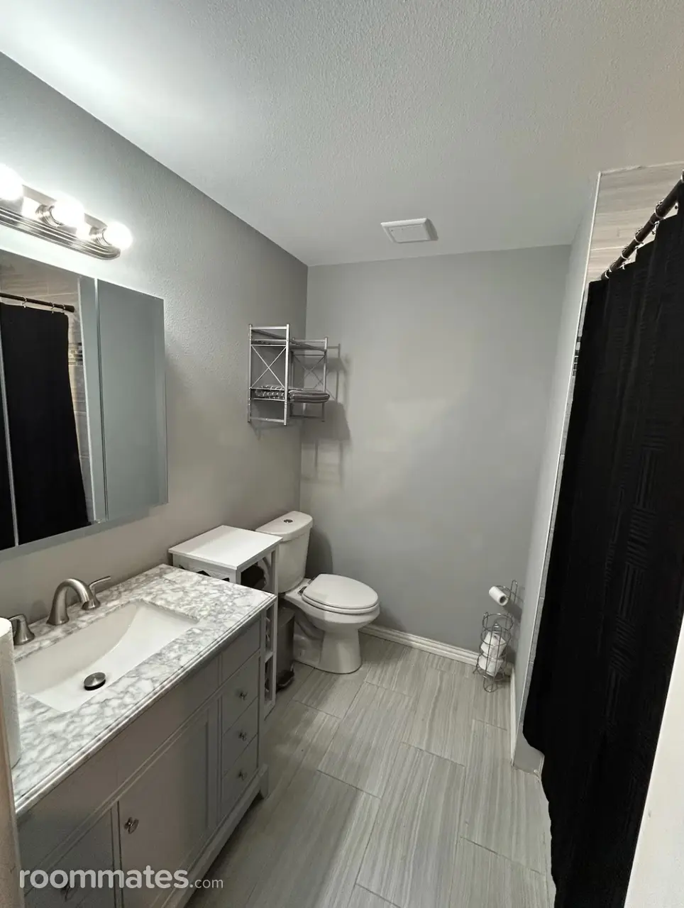 Profile photo 5 of 11