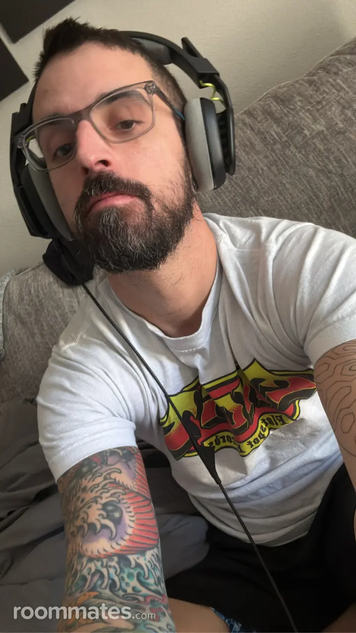 Profile photo 2 of 10