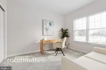 Room for rent in South Riding, VA $1000, townhouse