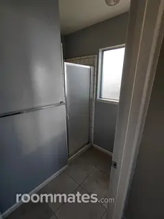 Room for rent in Riverside, CA $800, house