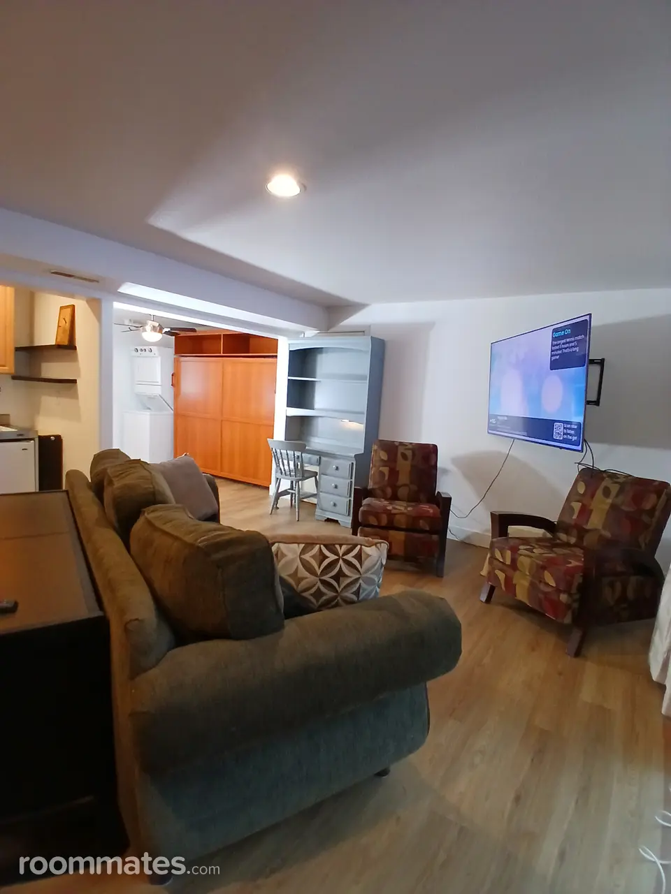 Profile photo 5 of 10