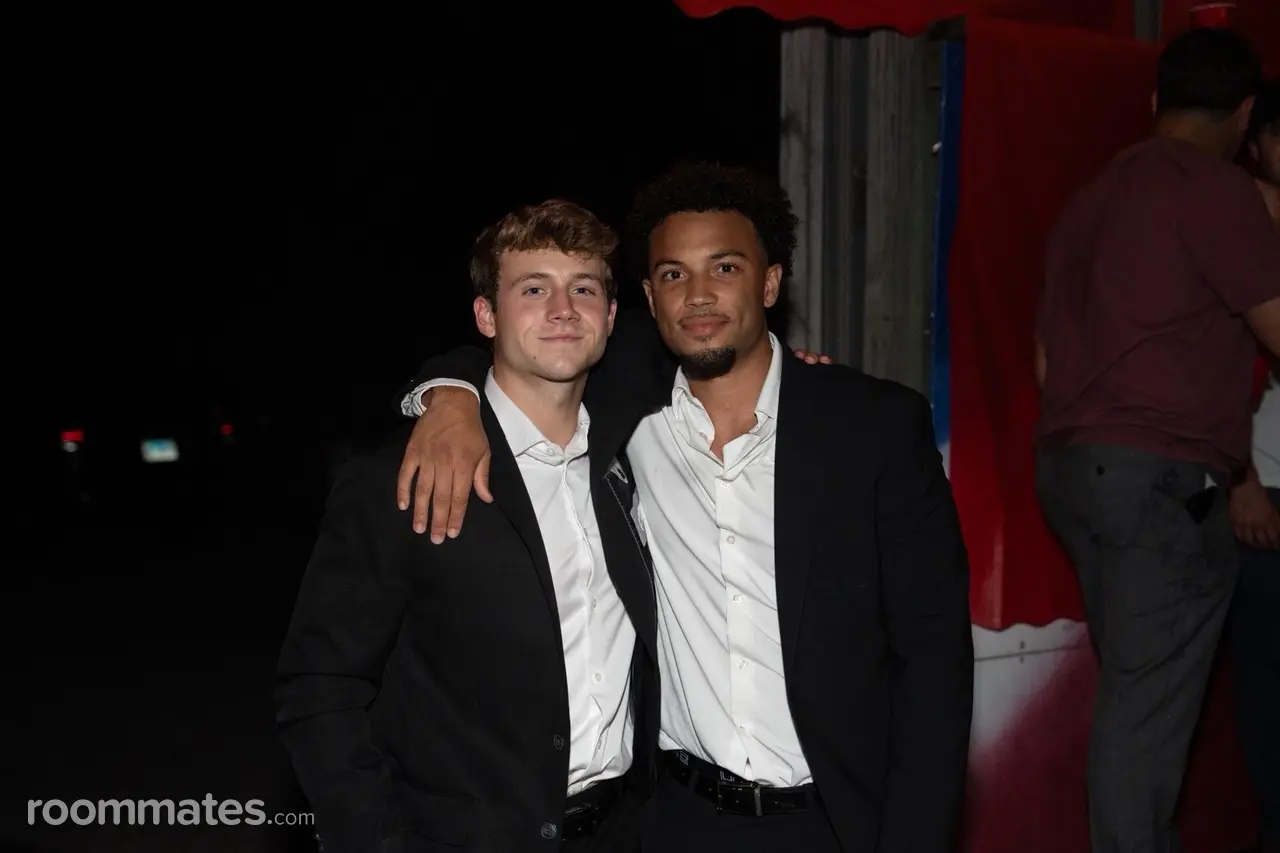 Profile photo 3 of 4