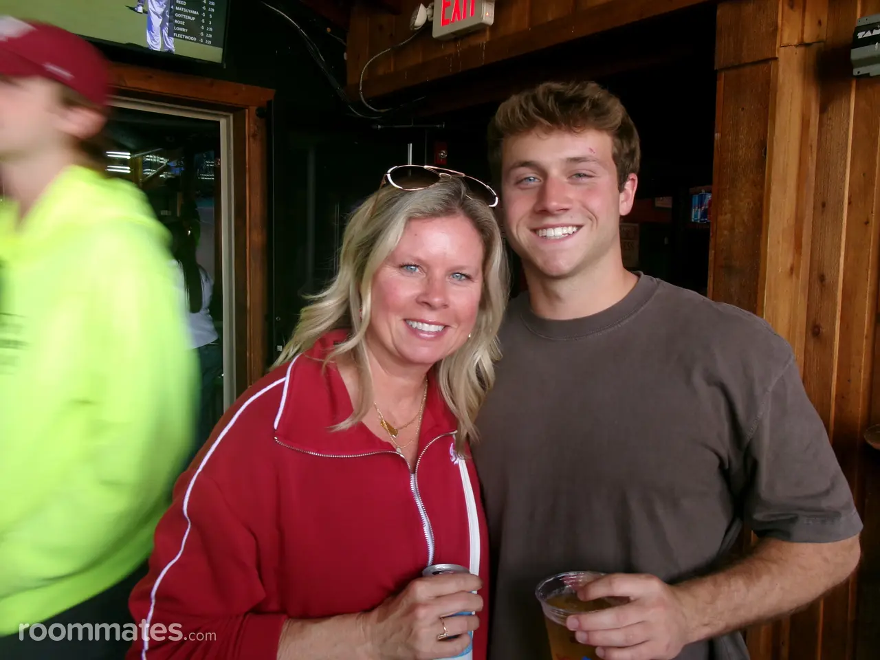 Profile photo 4 of 4