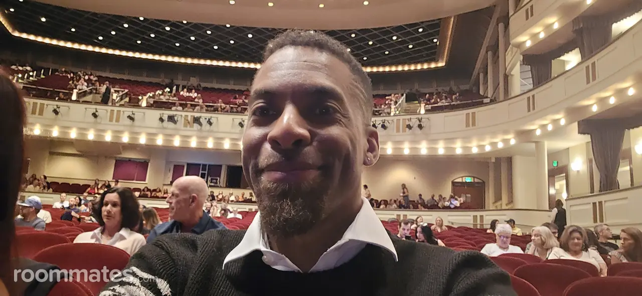 Profile photo 5 of 6