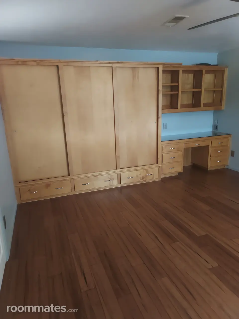 Profile photo 2 of 11