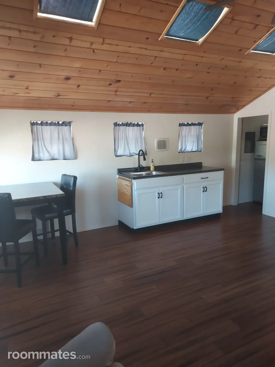 Profile photo 9 of 11