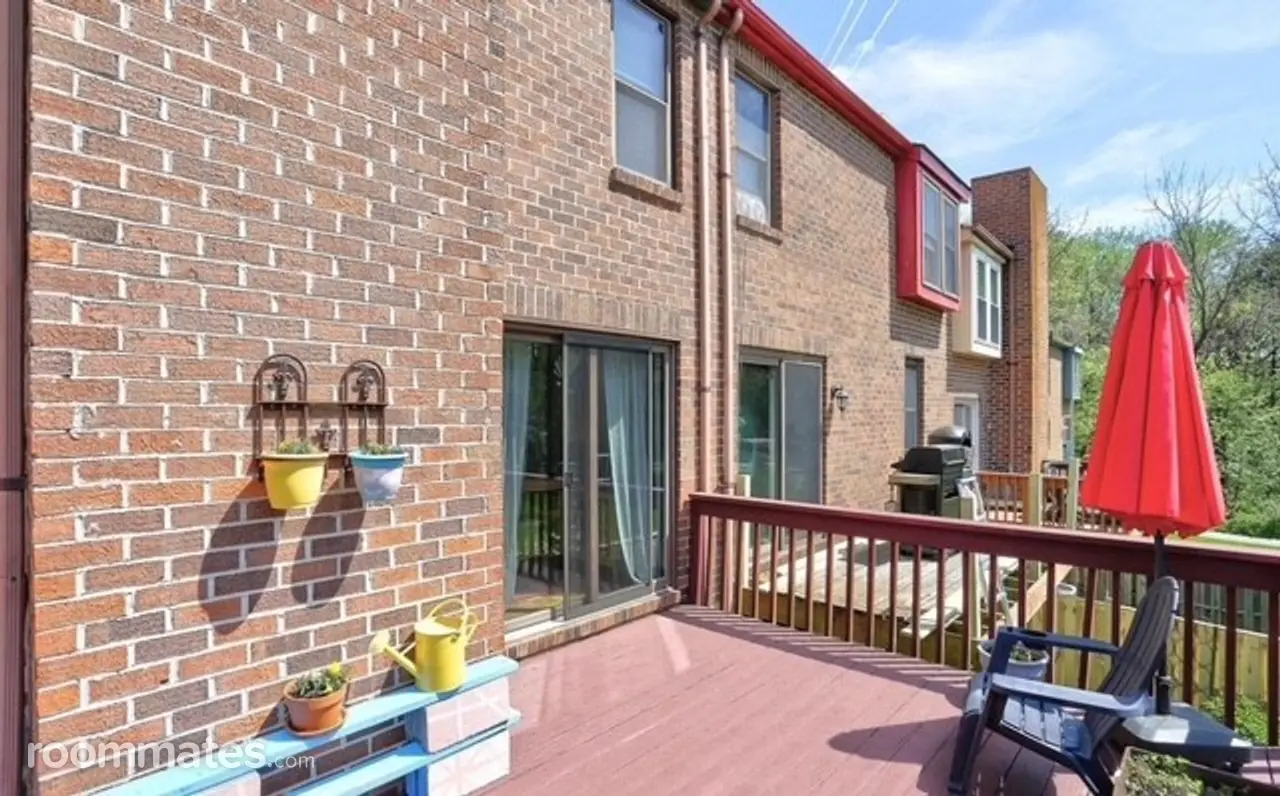 Profile photo 6 of 9