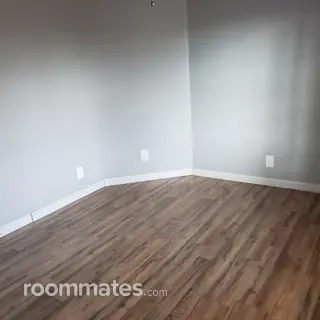 Room for rent in Clarksville, TN $600, house