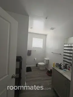 Room for rent in Clayton, NC $675, house