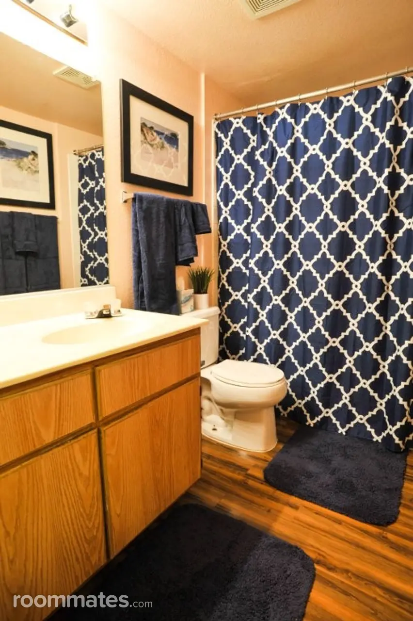 Profile photo 6 of 11