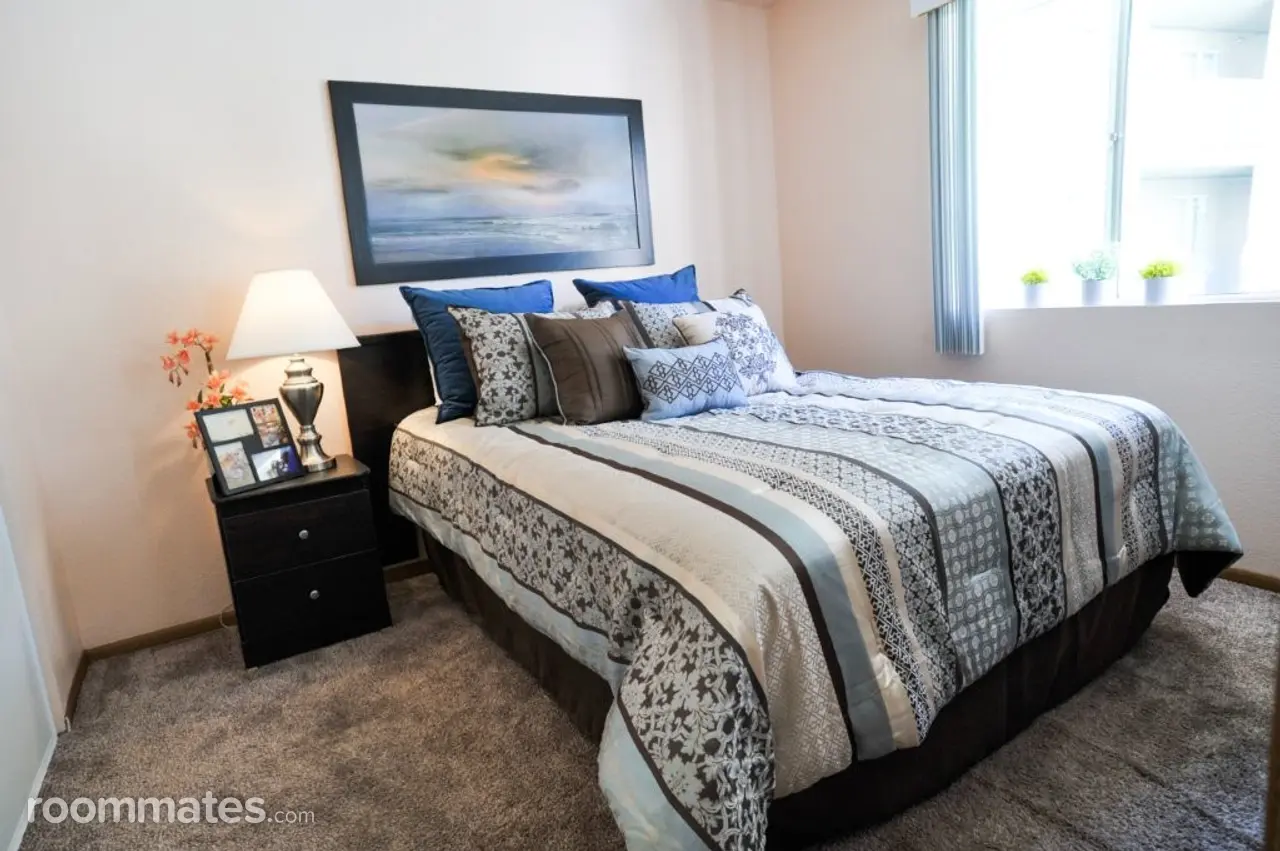 Profile photo 10 of 11