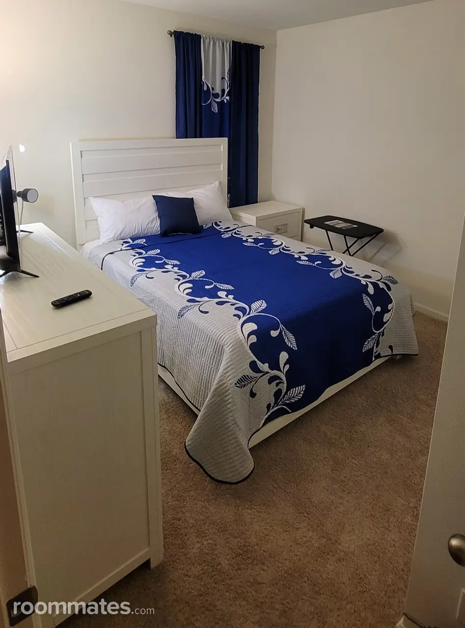 Profile photo 8 of 15