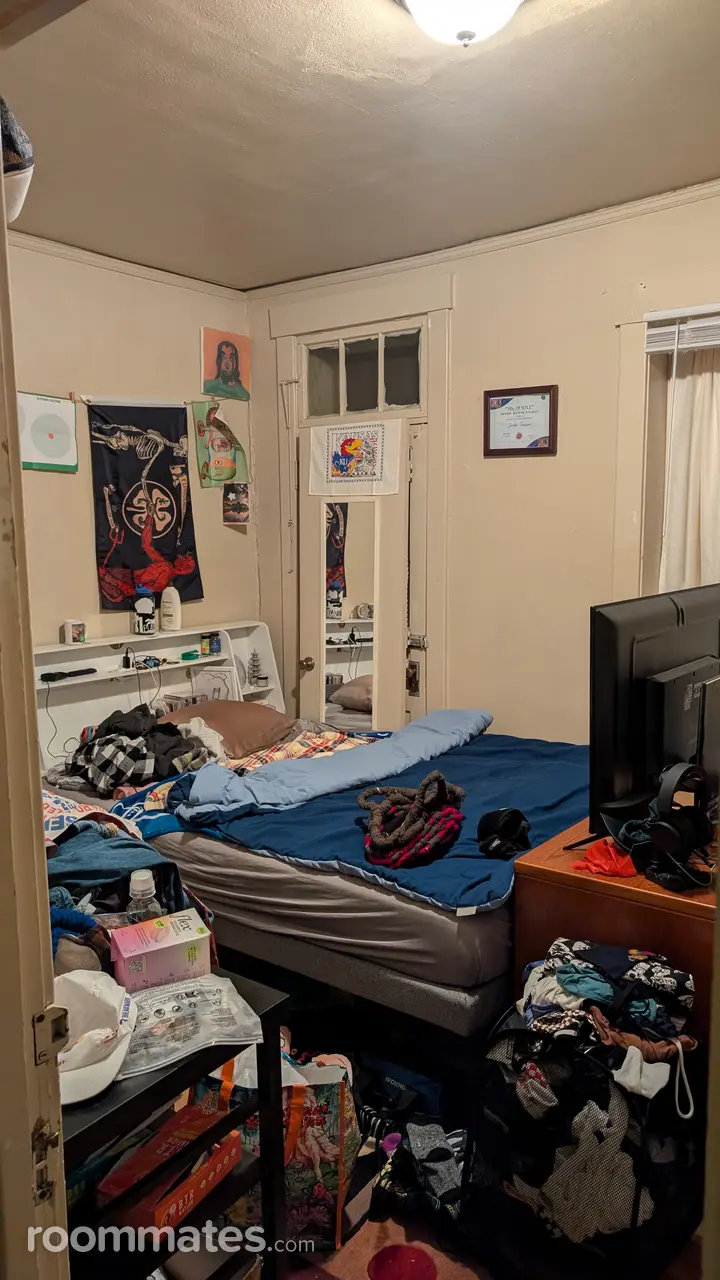 Profile photo 2 of 11