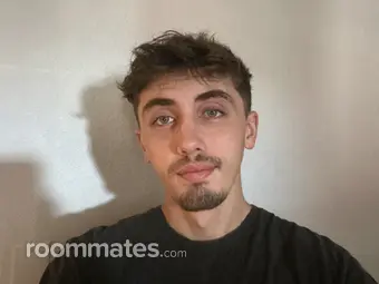 Roommate looking Hemet, CA, $1000