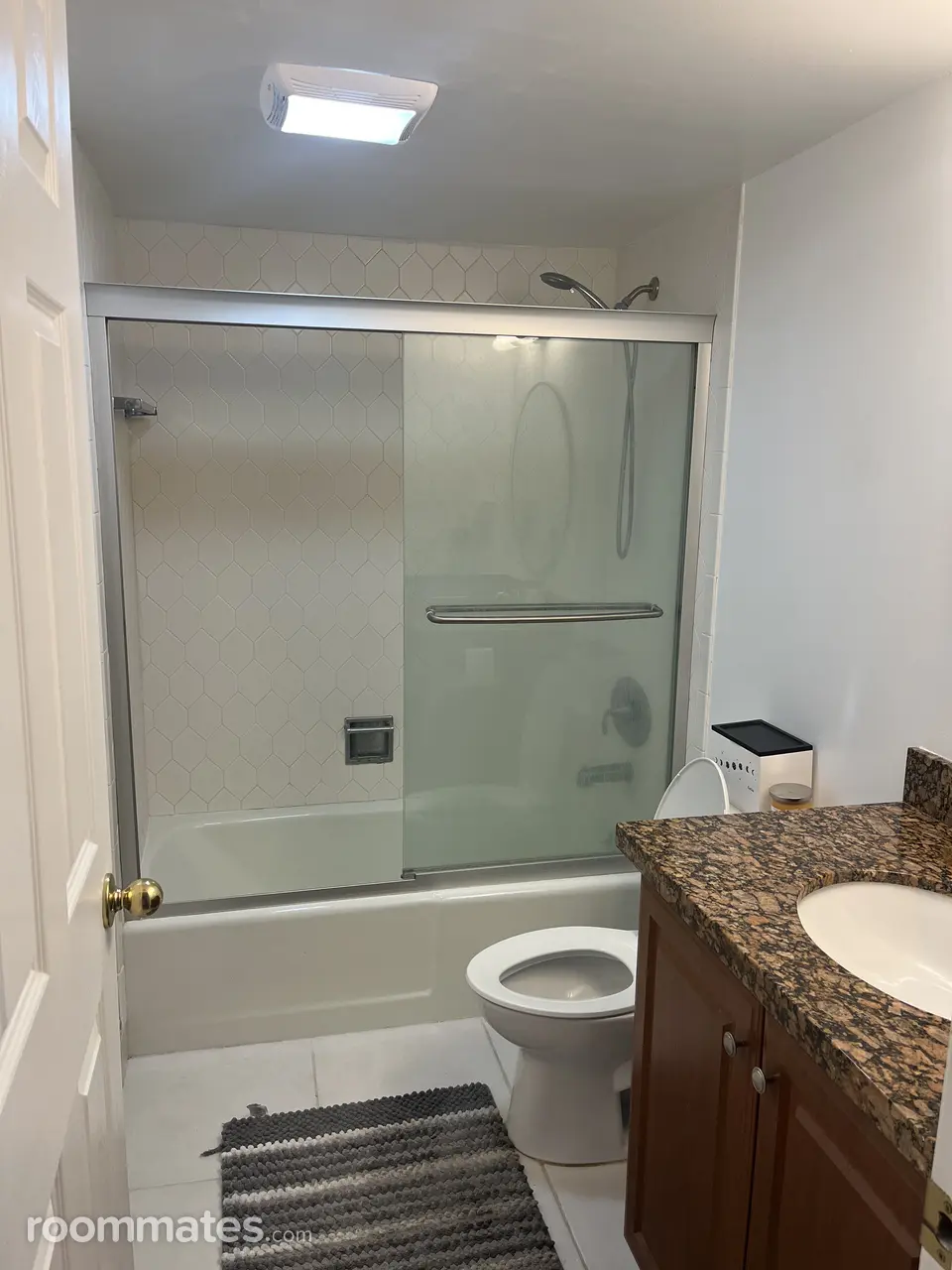 Profile photo 4 of 10