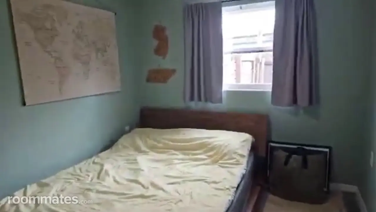 Profile photo 2 of 4