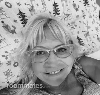 Roommate looking West Bend, WI, $1000