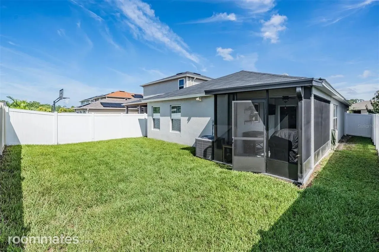 Profile photo 8 of 9