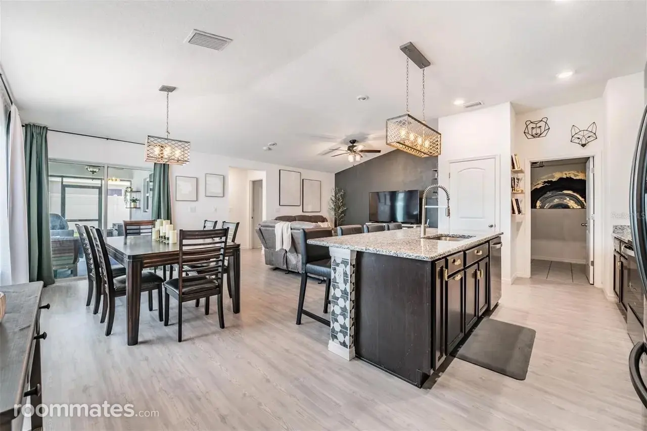 Profile photo 2 of 9