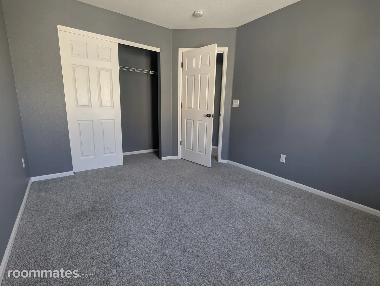 Profile photo 4 of 8