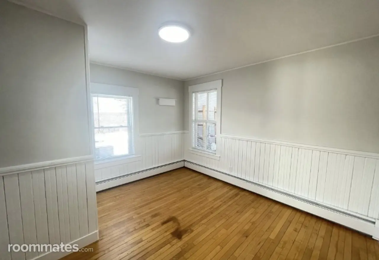 Profile photo 2 of 10