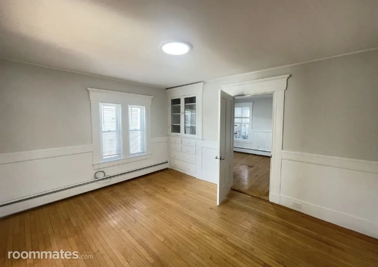 Profile photo 5 of 10