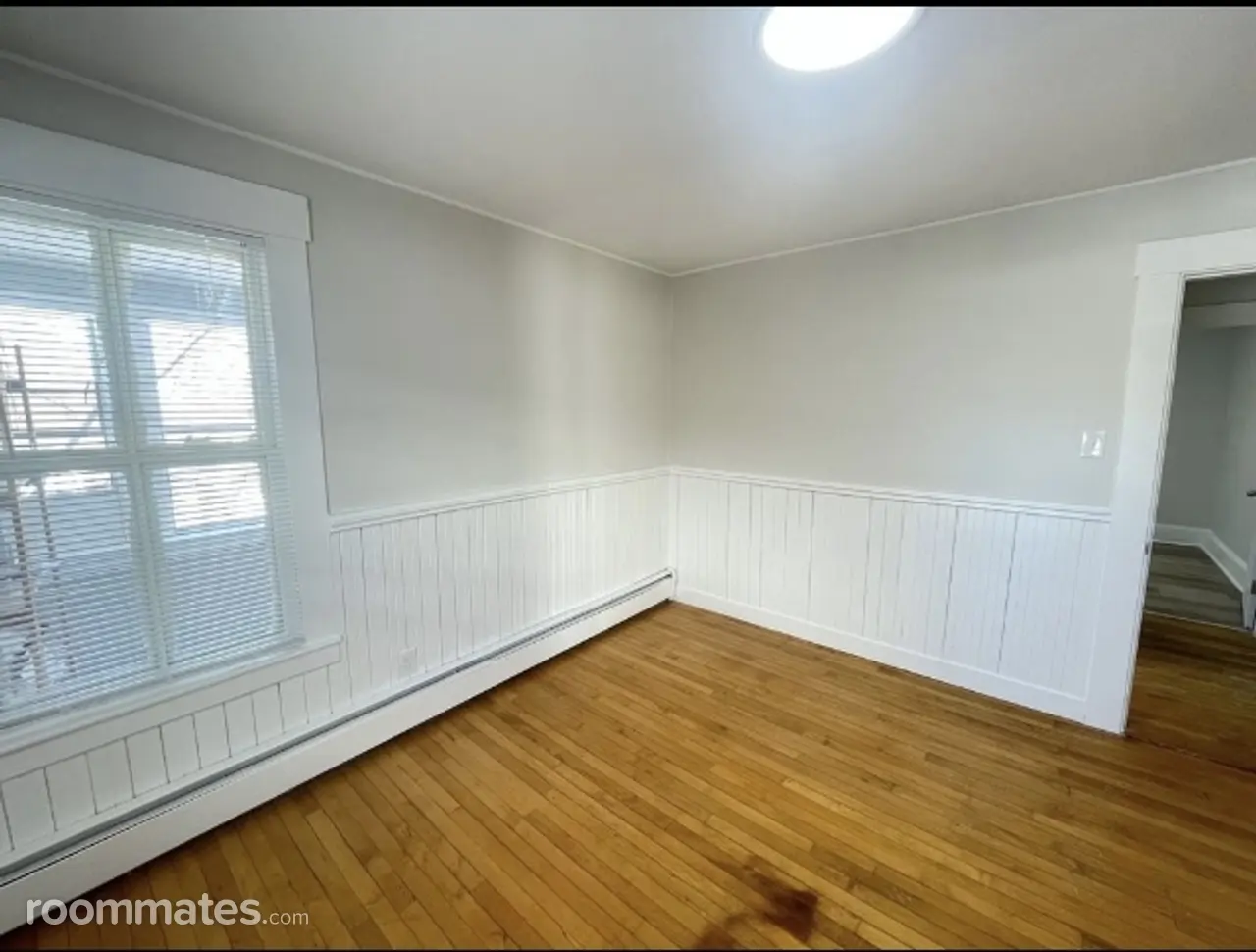 Profile photo 3 of 10