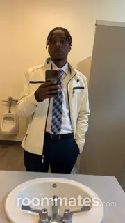 Roommate looking Tacoma, WA, $1000