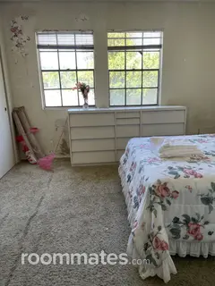 Room for rent in Westlake Village, CA $600, house