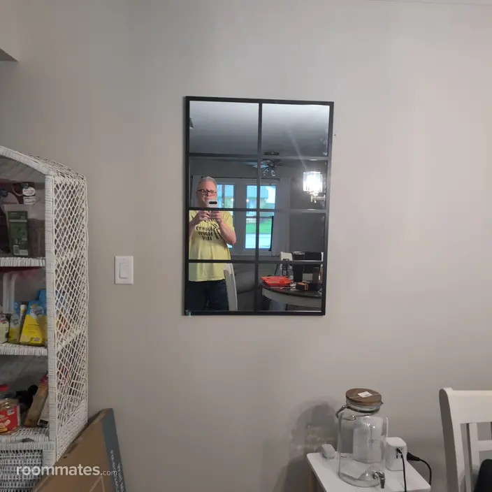 Room for rent in Hobart, IN $700, house