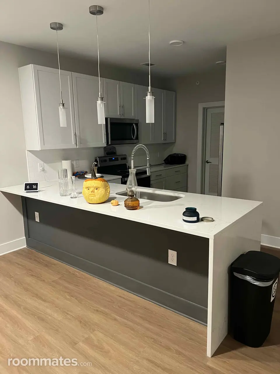 Profile photo 2 of 8