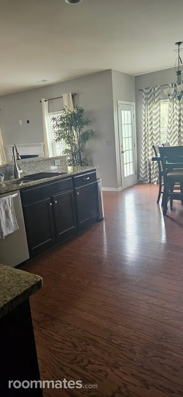 Profile photo 6 of 11