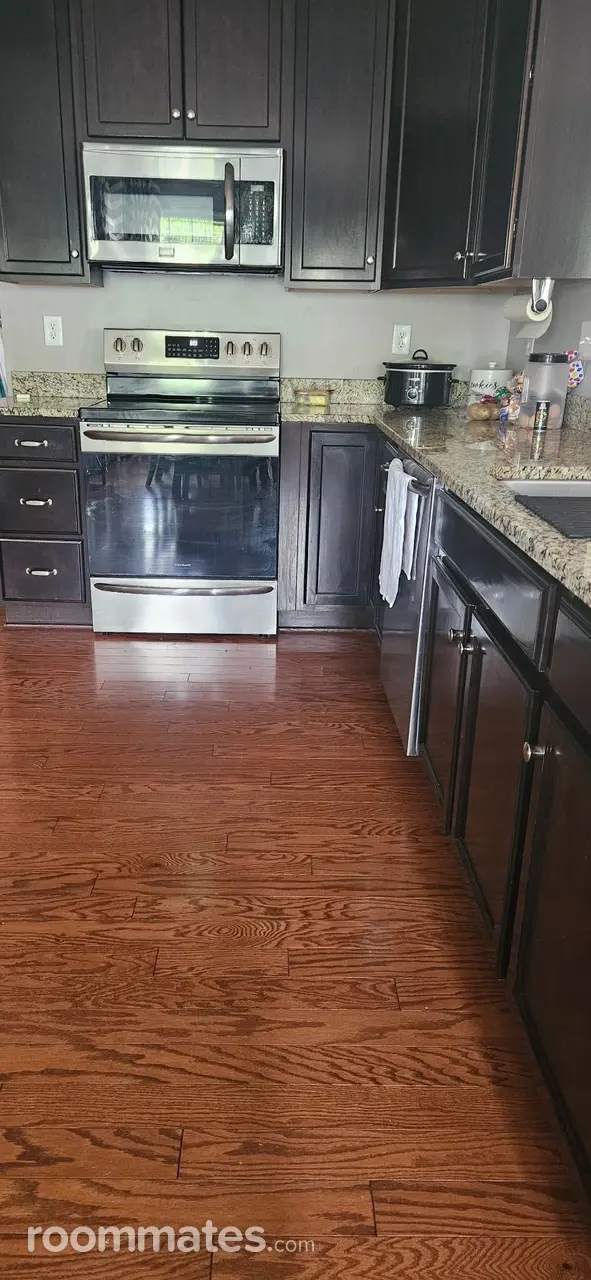 Profile photo 8 of 11