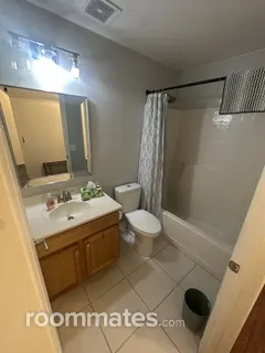 Room for rent in Sanford, FL $800, house