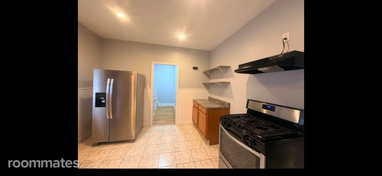 Profile photo 4 of 11