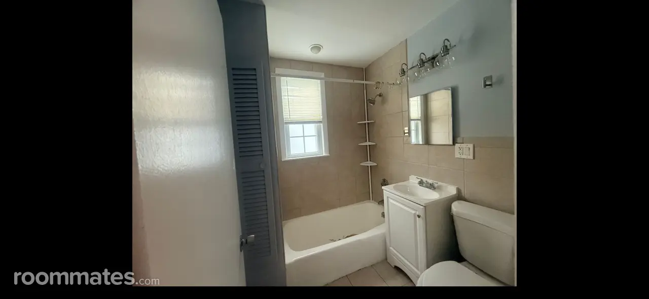 Profile photo 9 of 11