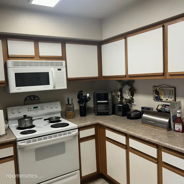 Room for rent in Edmond, OK $675, apartment