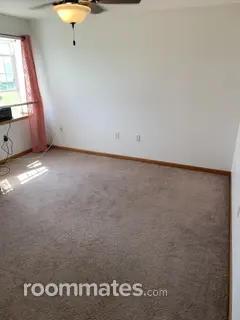Room for rent in Mount Pleasant, WI $700, condo