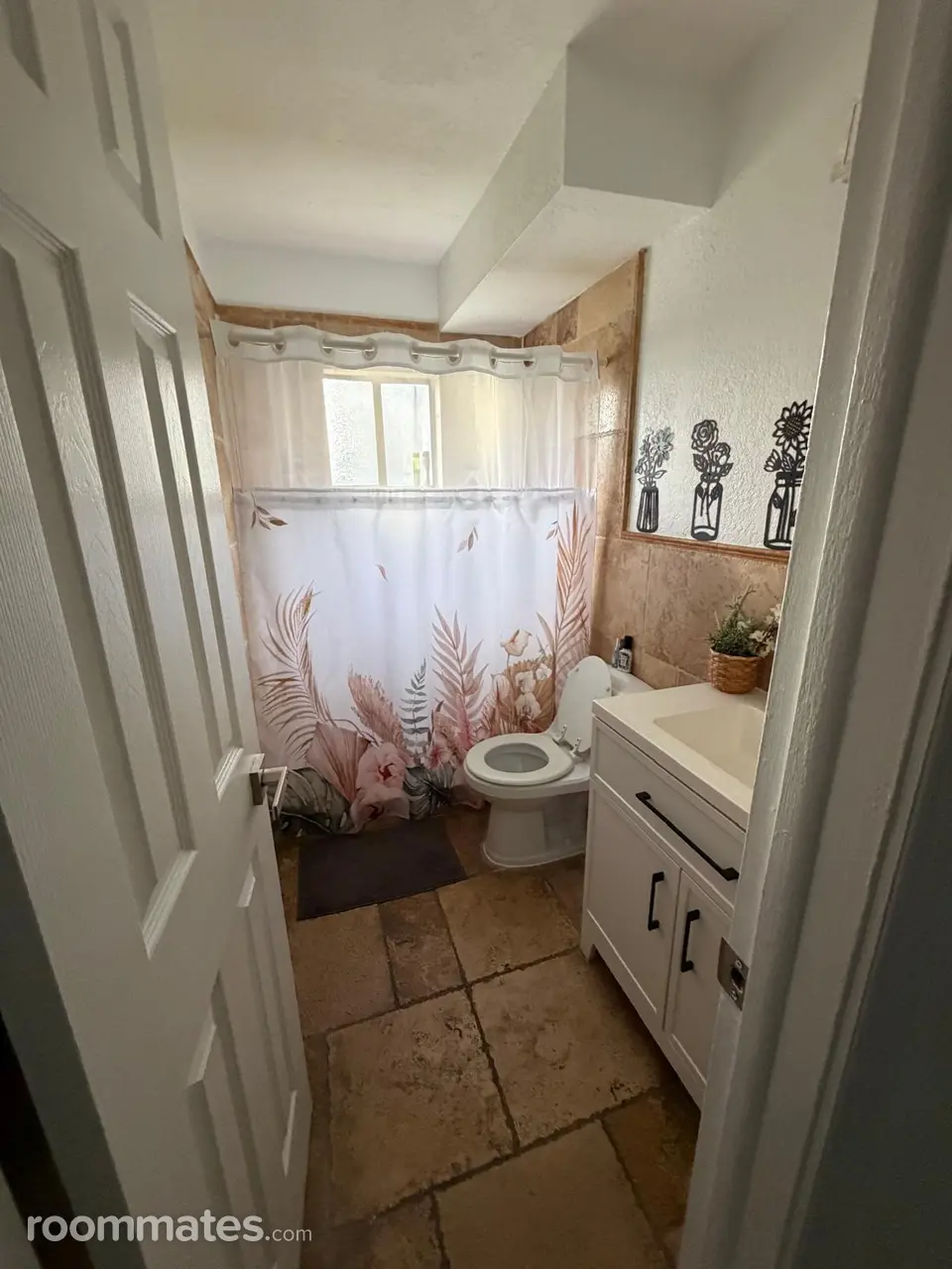 Profile photo 4 of 10