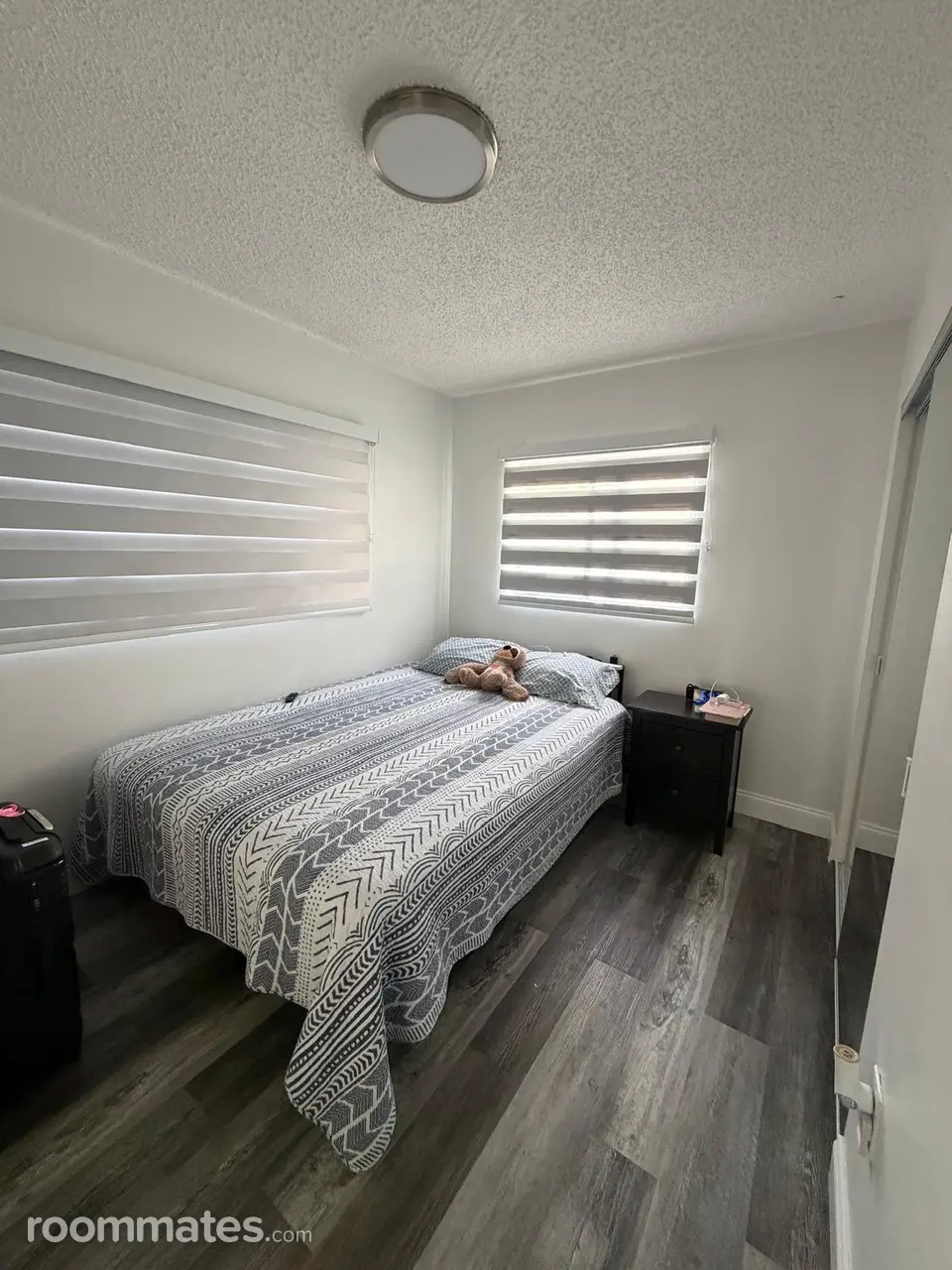 Profile photo 9 of 10