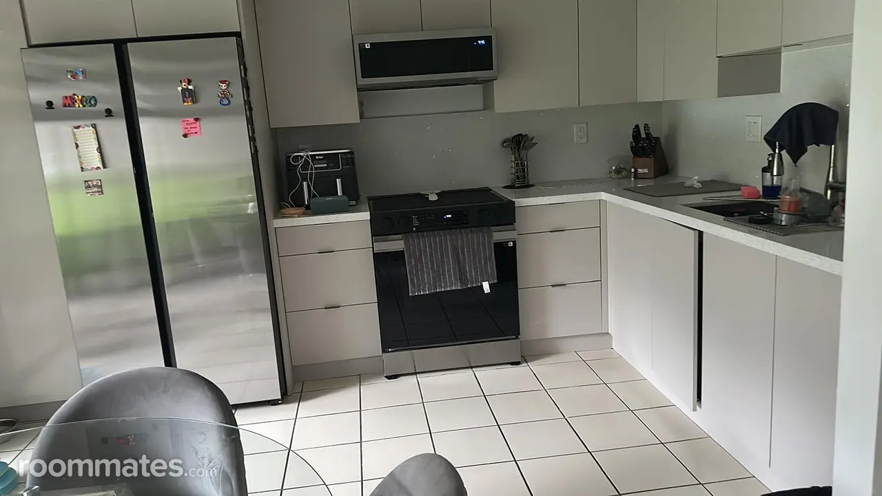 Profile photo 2 of 10