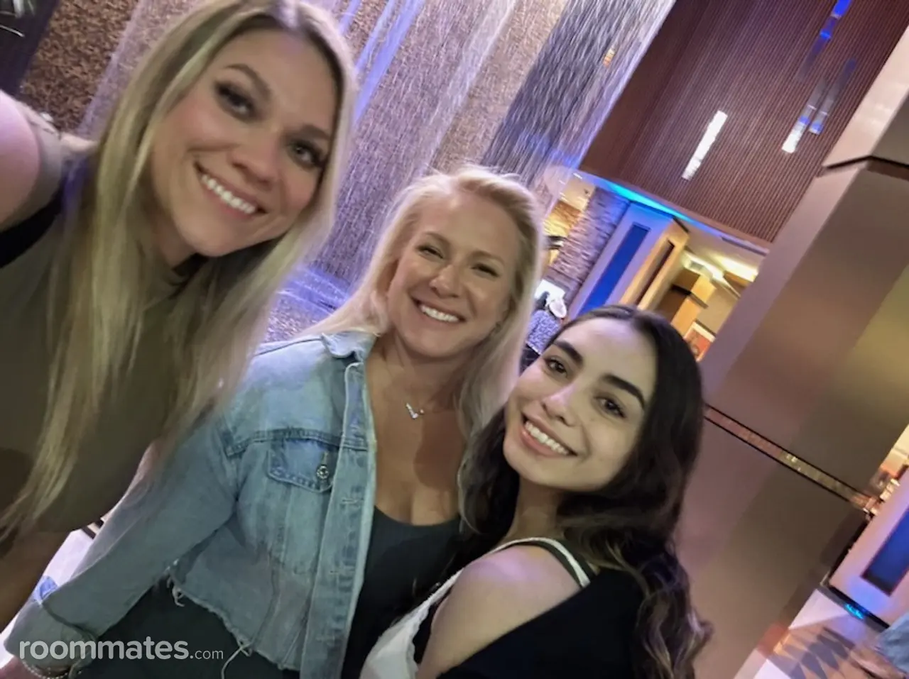 Profile photo 12 of 18